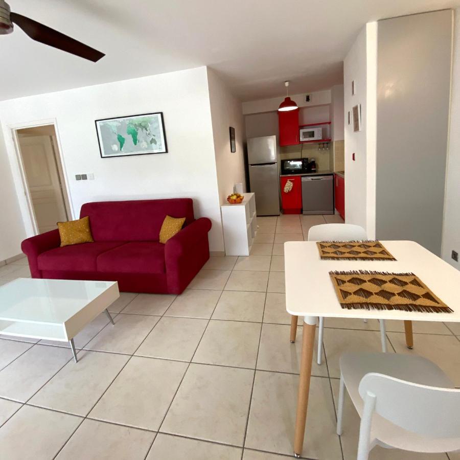 Appartement Lumineux Et Calme Saint-Denis Centre מראה חיצוני תמונה