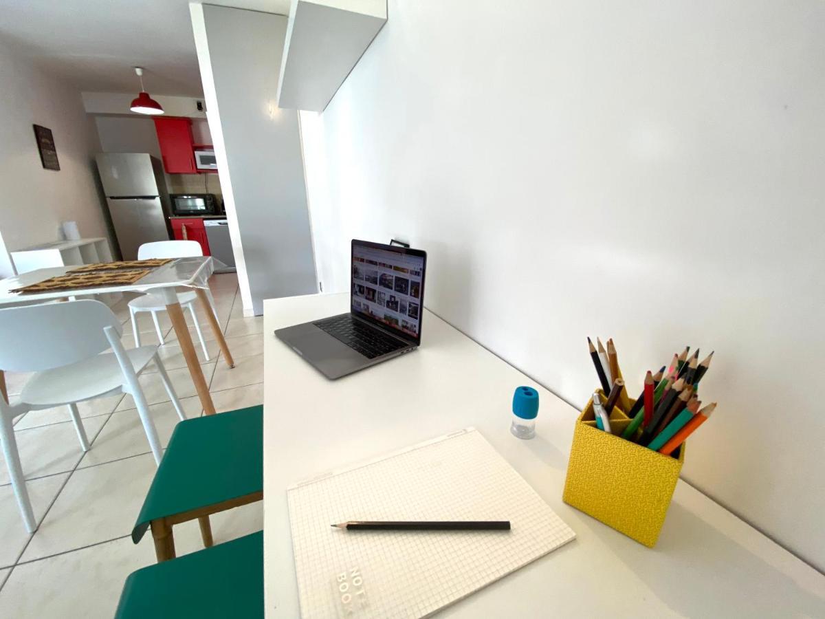 Appartement Lumineux Et Calme Saint-Denis Centre מראה חיצוני תמונה