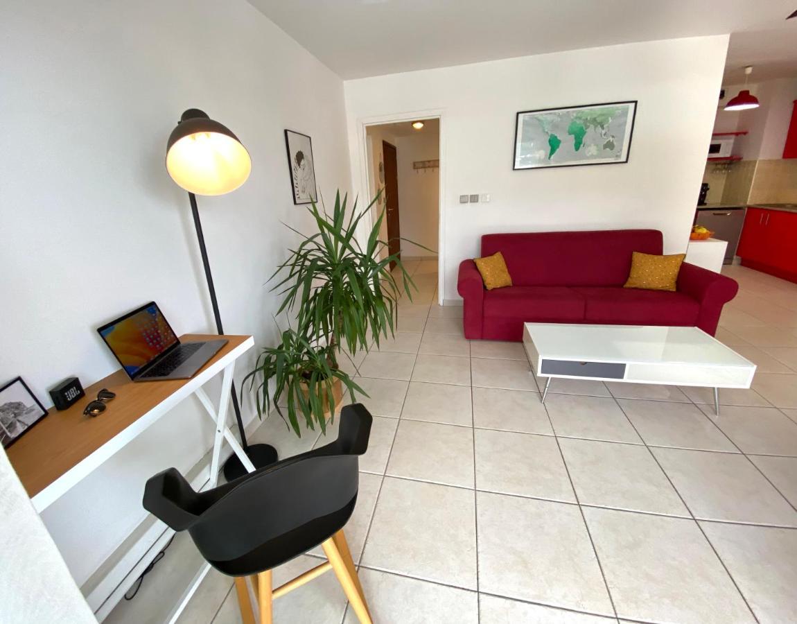 Appartement Lumineux Et Calme Saint-Denis Centre מראה חיצוני תמונה