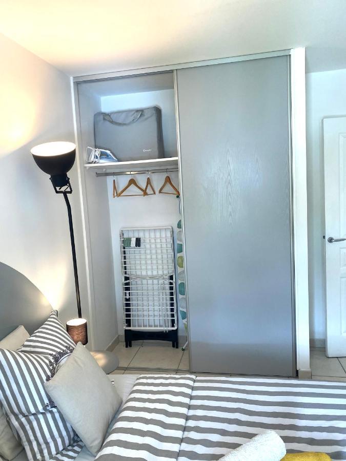 Appartement Lumineux Et Calme Saint-Denis Centre מראה חיצוני תמונה
